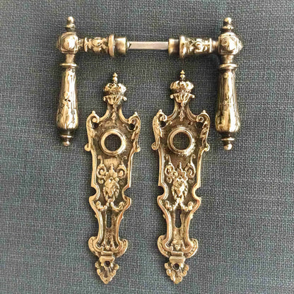 Старинна барокова луксозна брава с корона и лъв | Б 10 |