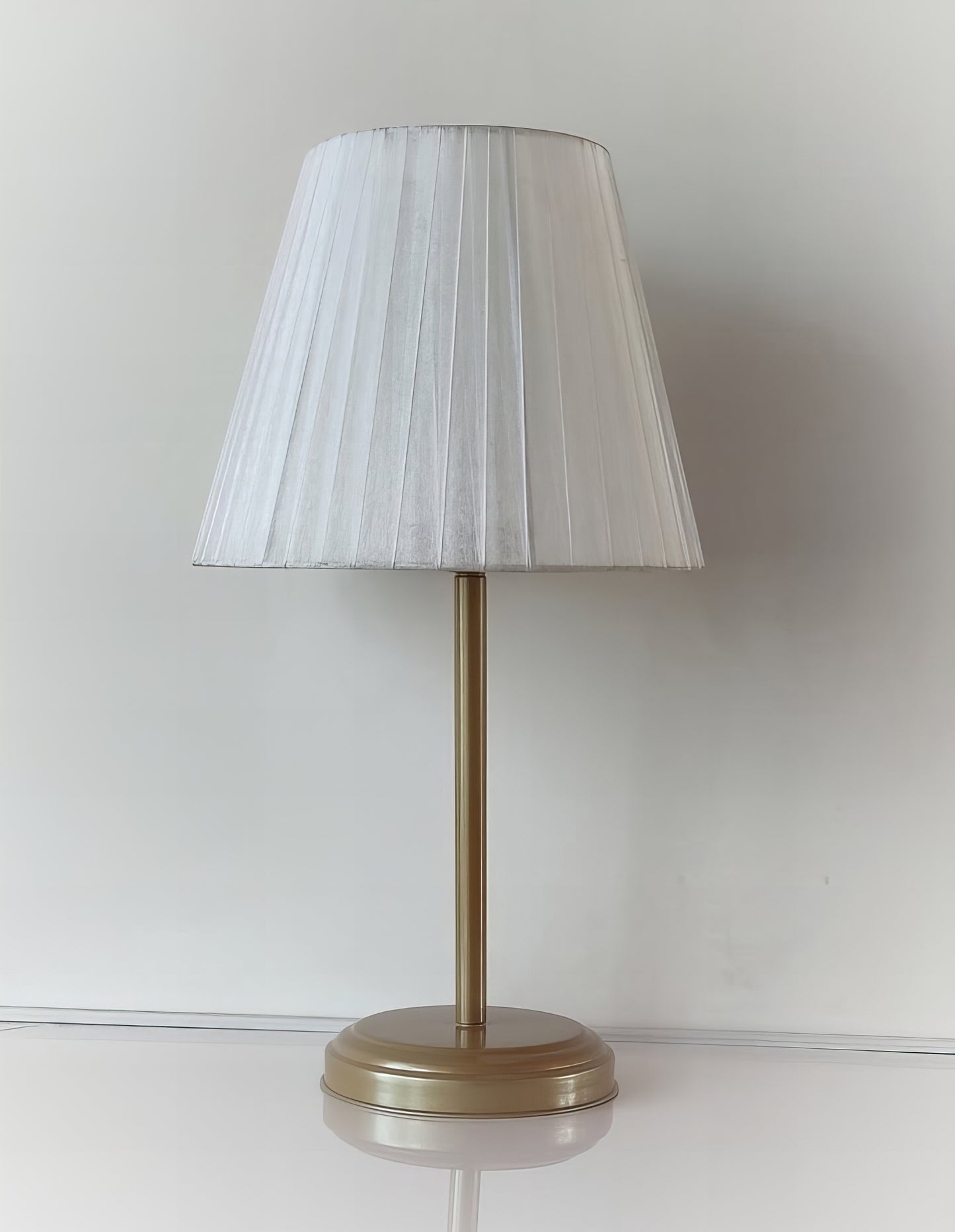 Класическа метална нощна/ настолна лампа | с включен текстилен абажур | Модерна лампа | З НЛ 10 |