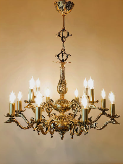 Луксозен старинен месингов полилей на две нива | тип свещ | 12 рамена | стил класически барок | ПO 10 |