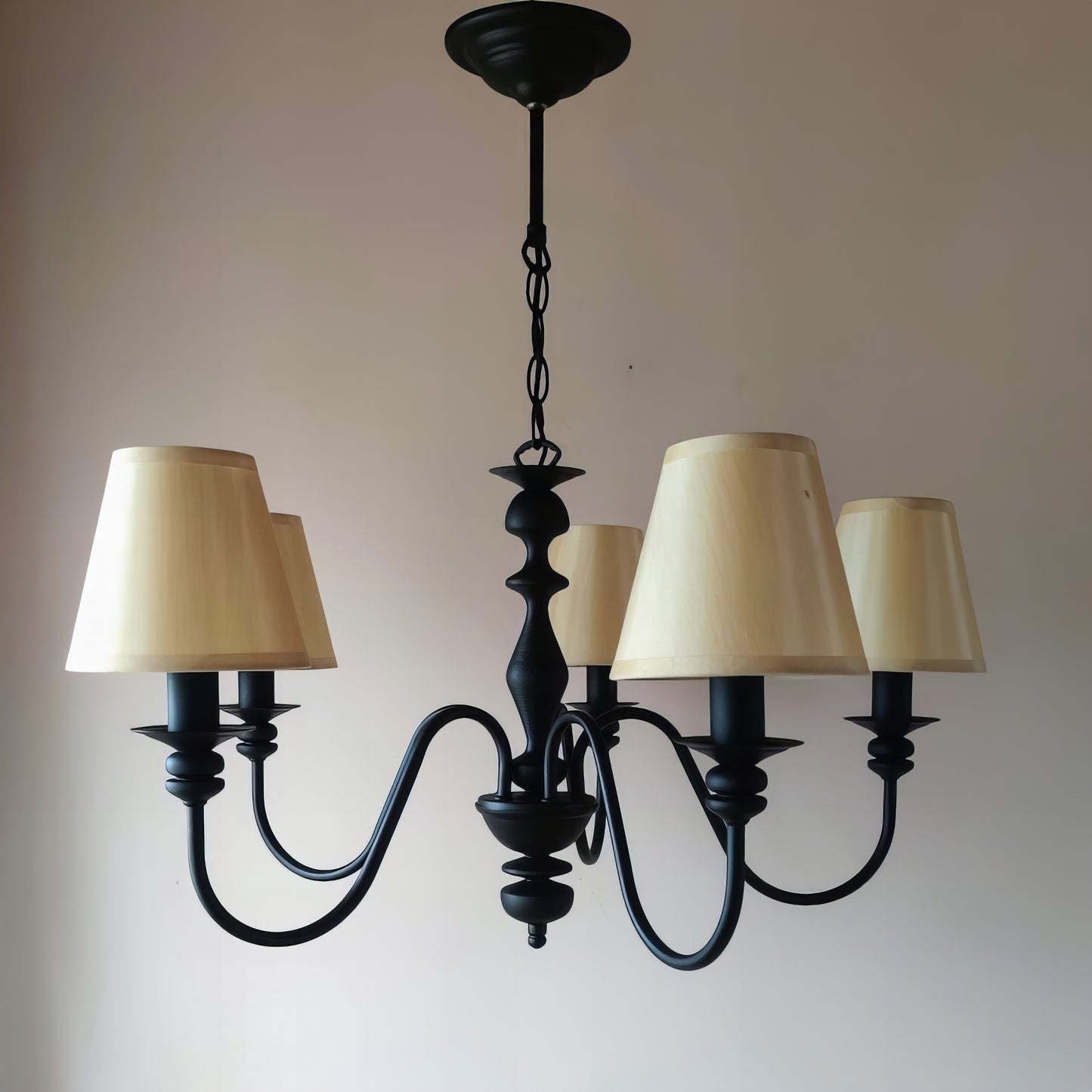 Класически полилей | 5 рамена  | БЕЗ/С текстилни абажури | тип свещ | Ч ПO 13 |