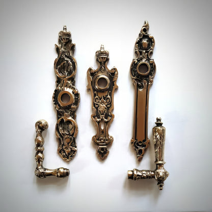 Старинна барокова луксозна брава с корона и лъв | Б 10 |