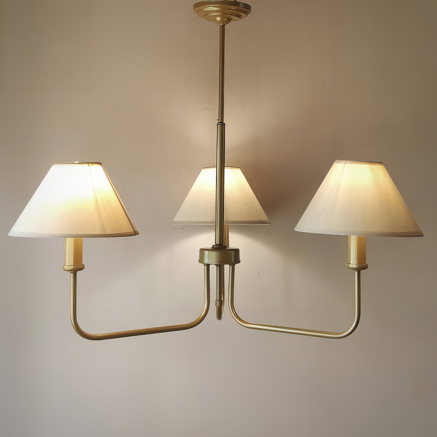 Модерен полилей  с текстилни абажури | 3 рамена | З ПO 48 |