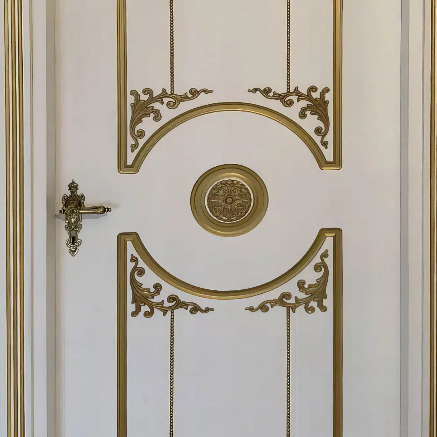 Старинна барокова луксозна брава с корона и лъв | Б 10 |